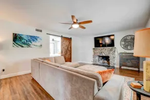 Charming home just minutes from downtown Redlands - Image 5