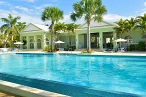 Das Negril Luxury Beach Home befindet sich im Little Bay Country Club Negril. Neue Auflistung! - Image 2