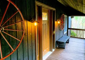 4Br Mountain Brook House on 130 acres w/ trails - Image 3