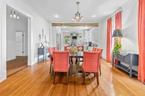 The Onyx Bungalow | 6 Bedrooms | 5 mins to Casino - Image 5