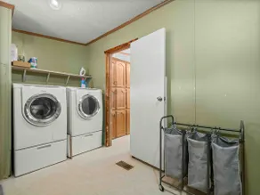 Ridgewood Retreat - Image 5