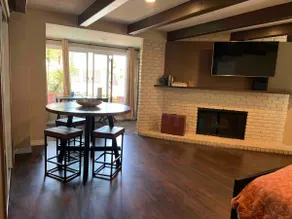 Huge Cozy Studio - Image 5