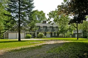 Estate with lake near beaches & Westerly - Image 2