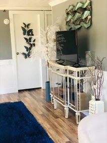 Beautiful Oceanview Retreat 2 Bedroom Home - Image 3
