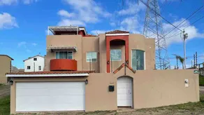 Lovely and centrally-located place, 6 minutes from Papas & Beer - Image 2