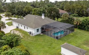 Luxury Home, Close to the Beach and Enclosed Pool. - Image 4