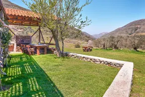 Authentic Cottage in a heaven of natural Beauty - Image 4