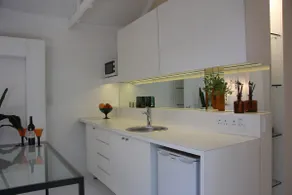 Wowhaus - Courtyard Apartment - Image 5