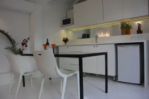 Wowhaus - Courtyard Apartment - Image 4