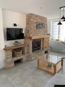 Renovated house with lots of charm. - Image 5