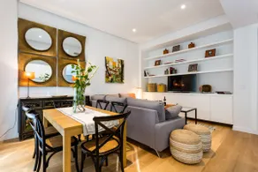 Plaza España, luxury for 6 people - Image 2