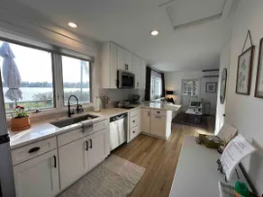 Bay Lake Cottage - Image 3