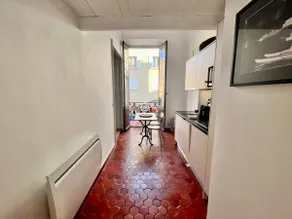 Wilson 2-bedroom apartment – Downtown - Image 2