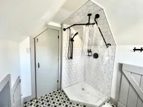 The Nest Suite With Beautiful Rainier View! - Image 5