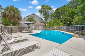Tranquil Condo w/ Pond View - Image 4