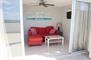 Duplex Penthouse w/ Rooftop Jacuzzi - Image 5