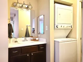 Pond View, Washer Dryer, Non Smoking, Pet Free - Image 3