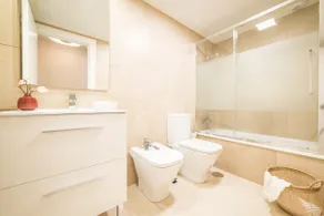 La Serna Premium Center - Image 4