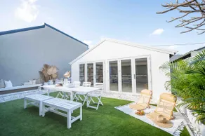 Luxury Urban Oasis - Image 2