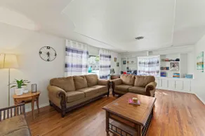 Yuba City 4 beds 2 ba Spacious Games Play - Image 4