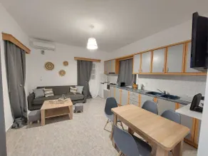 Elli's House - Image 5