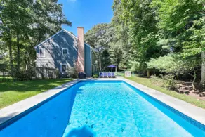 Sparkling Clean Home with Beautiful Landscaping! - Image 2