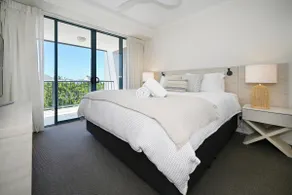 Alexandra Headland Resort Heaven, Pool / Beach ZD8 - Image 3