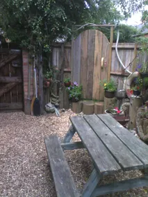 A quirky, self contained sea salt studio cottage - Image 5