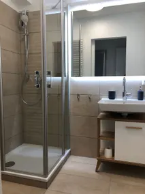 2 room apartment with lake view and private garden - Image 5