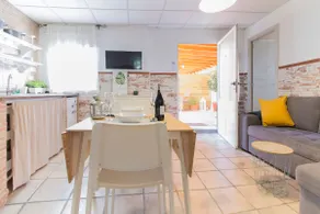 Cozy studio with large outdoor terrace - Image 3