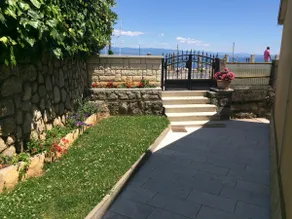 Apartment by the sea - Image 2