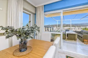 SPECTACULAR VIEWS PENTHOUSE IN 1ST LINE BEACH - Image 4