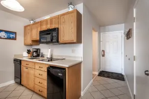Marina Cay Studio on Flathead Lake - Image 2