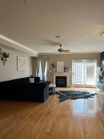 Luxury Living w/Parking close to Everything - Image 4