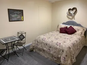 The Henry House - 9 Miles from PSU - Image 5