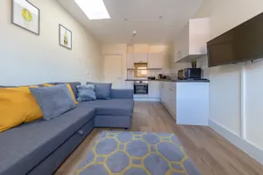 Hereford City Centre - Apartment 1, Isabella House - Modern Apartment In The Heart of The City - Sleeps 6 Guests - Hosted by RENTMYHOUSE - Image 2