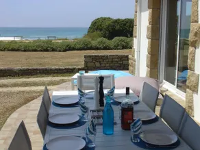 Accesso diretto alla spiaggia e magnifica vista sul mare - Image 3