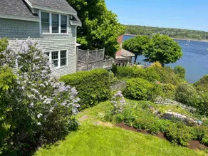 Lilacs & Sea Breezes | Bayview 2nd floor porch - Image 5