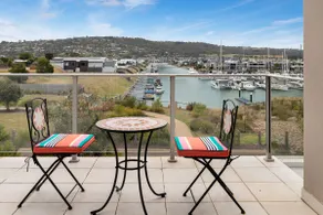 South Harbourside - Stay 3 Pay 2 Special - For stays up until 1st September 2026 - Image 2