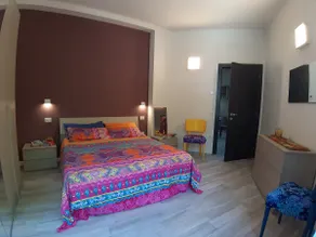 Apartment across from campus - Image 5