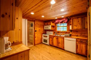 Chadwick Cabin @shenandoahwoods - Image 5