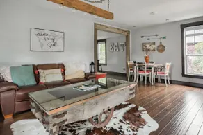 1918 Bungalow | Modern Renovation•Walk to Downtown - Image 2