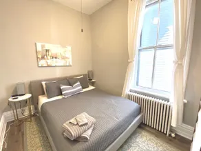 Spacious 3BR in Lakeview - Walk to Wrigley & Shops - Image 4