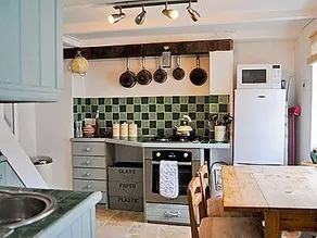 Cornish Beachside Retreat - Image 3