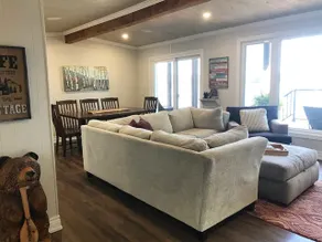 Muskoka Majesty The Sugarbush Cottage - Image 2