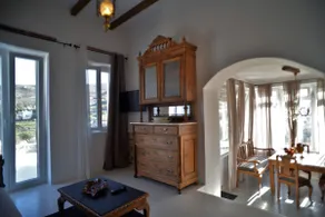 George Farmhouse - Image 3