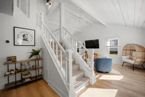 * Gorgeous Loft Style House w/ Luxury, Charm, & Comfort * - Image 2