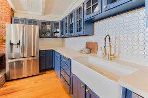 King Studio with fireplace close to The Myrna Loy - Image 4