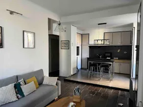 Cosy and Atypical located in the basket, with parking. - Image 3
