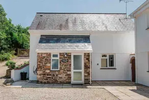 Dog friendly Cottage with EV charger & Hot Tub - Image 3